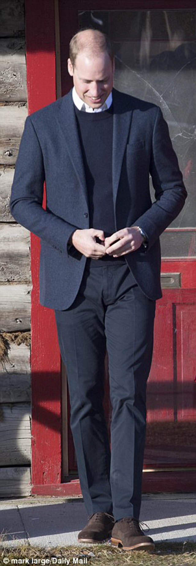 英国威廉王子和凯特王妃秃顶吗,威廉王子秃顶了哈里为啥没秃顶