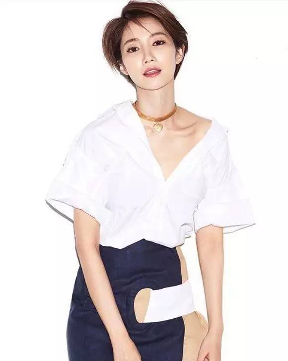 宋佳和杨幂穿衣搭配,杨幂宋佳靠一个发型变少女