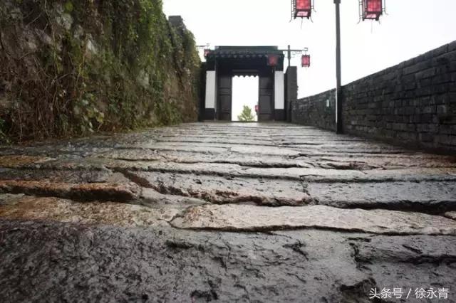 一条街一处景尽显烟火气,一条街古色古香