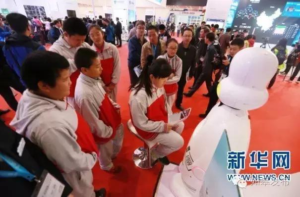 如皋“木爷”闪耀机器人界奥运会，吸引了*延东刘**的注意！