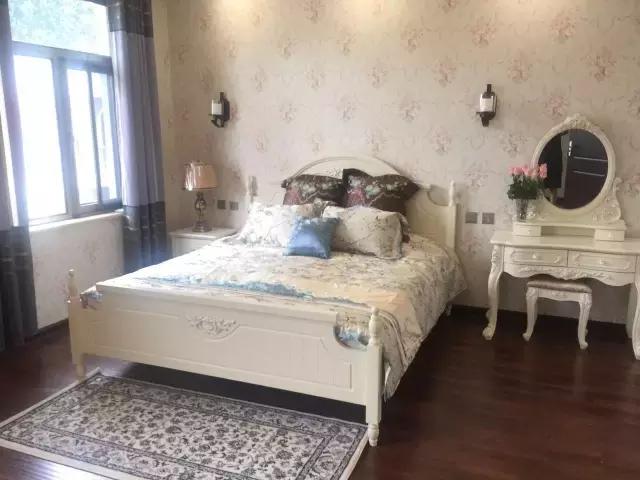 卧室装成什么样子好看,客厅装成这样好吗