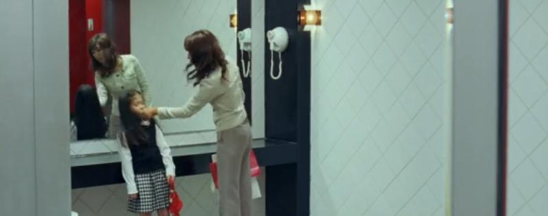 女儿遭“奸杀”,妈妈“复仇”,方式令凶犯“蛋疼”!我却感动了