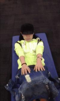 打羽球步法,女神教你打羽毛球