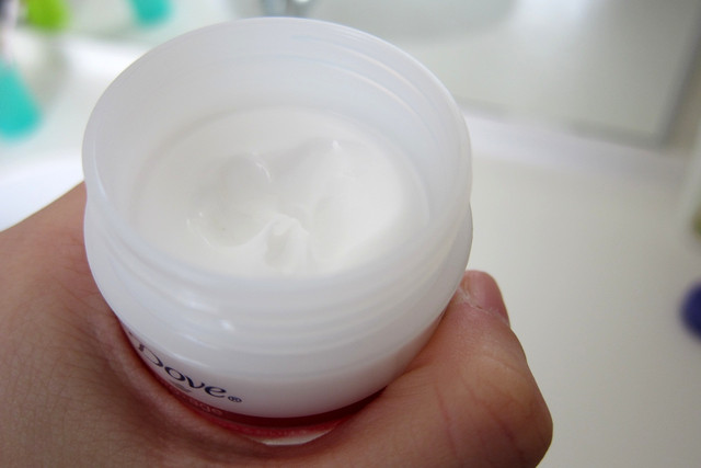 长闭口粉刺用什么卸妆产品,长痘痘和粉刺适合用什么卸妆产品