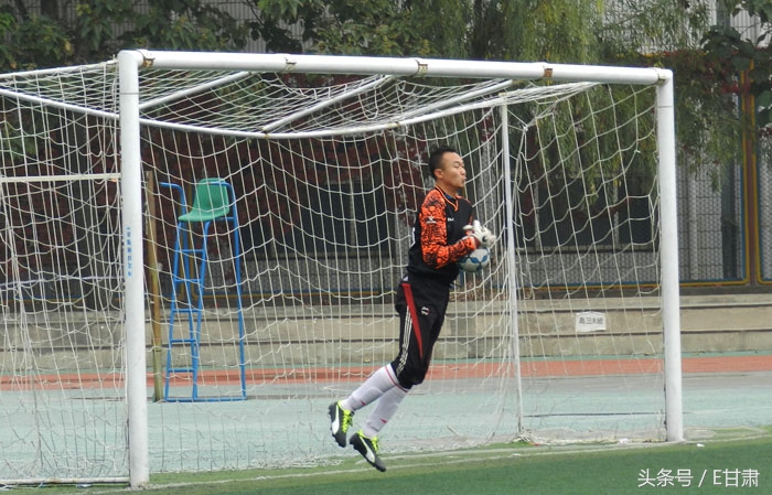 首届兰州足协超级足球争霸赛开赛