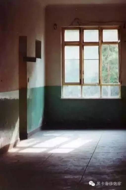 那个年代没有YSL，我们也很时髦