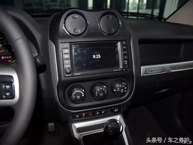 气质独特,6AT8升油耗,配Bosten音响,进口仅22万