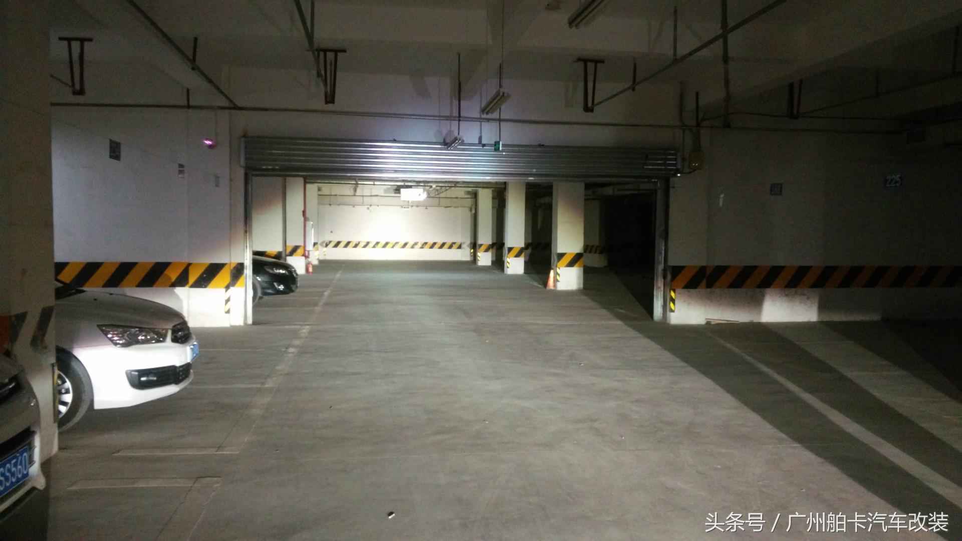 新飞度改黑色,新飞度改白色灯泡