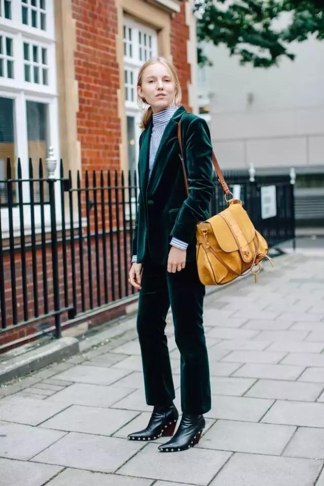 生命是一袭华丽的袍子,生命就是一袭华丽的袍子