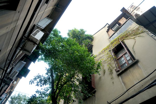 武汉依然繁华,武汉三个烟火气和浪漫的城市