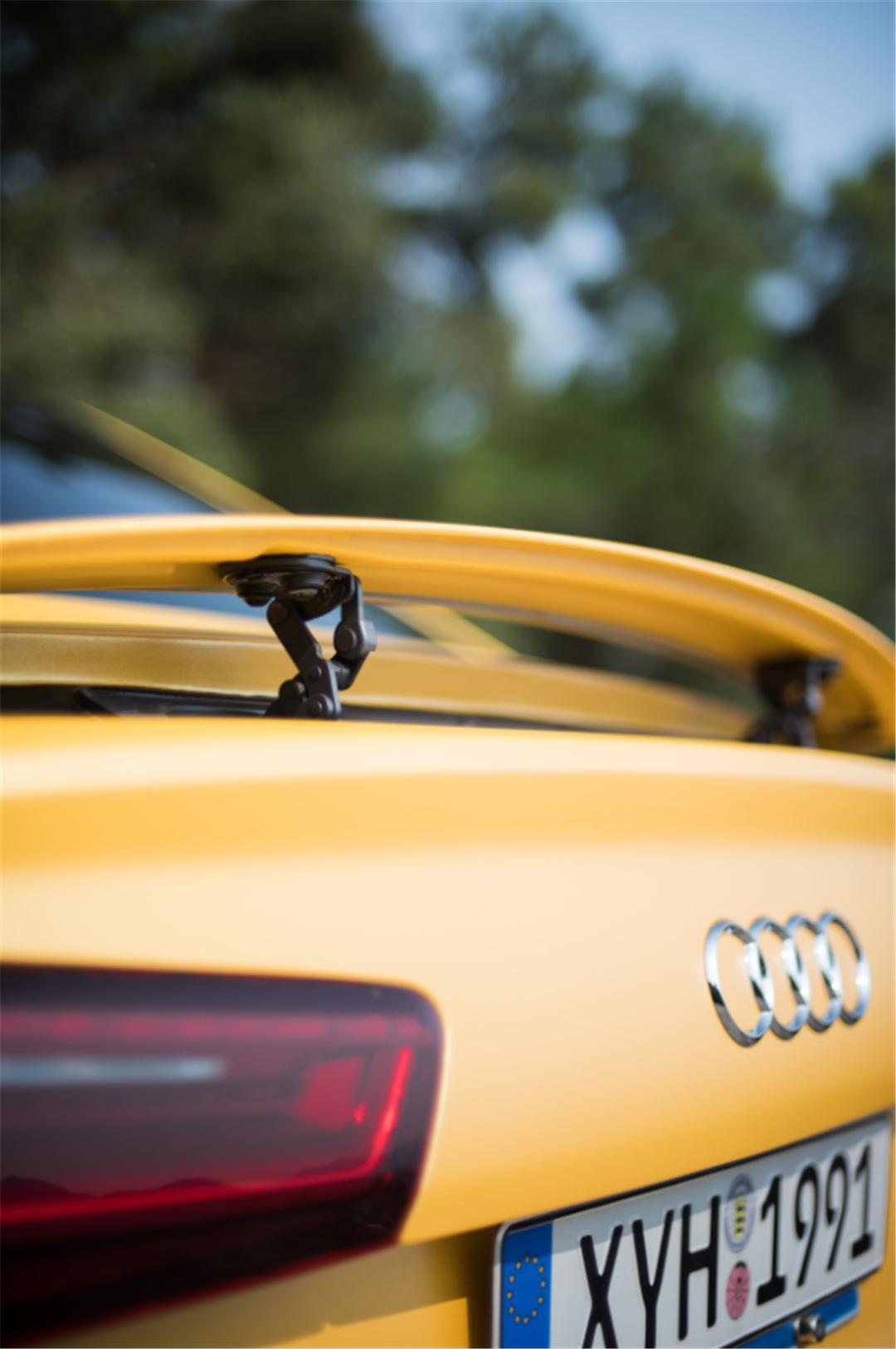 花50万改装,奥迪a6l和rs6的区别