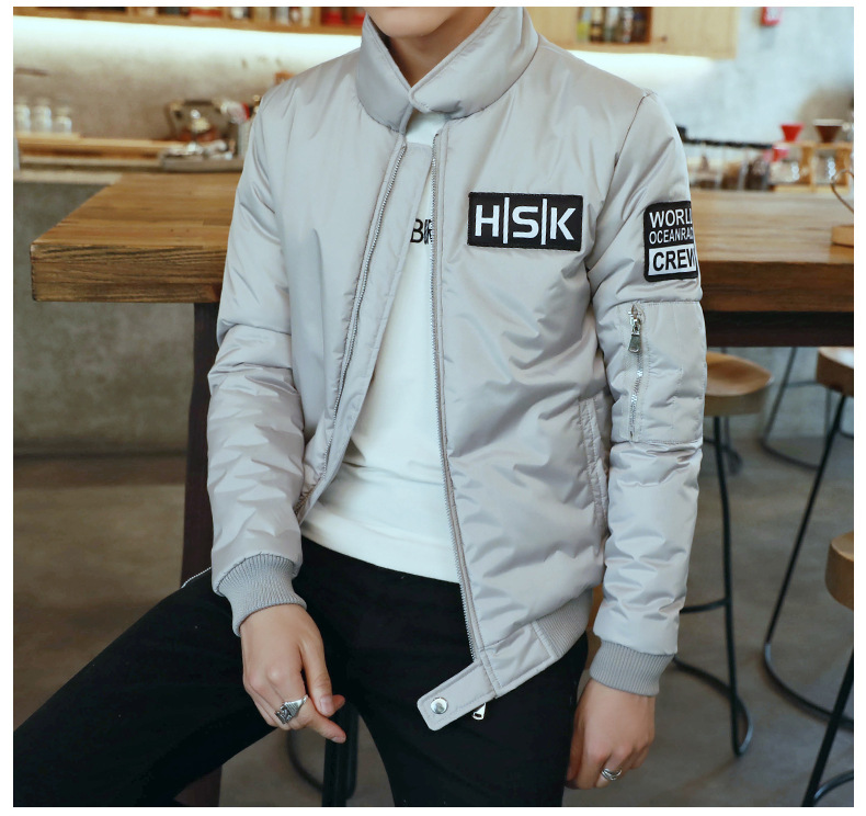 棒球领加厚棉服外套,冬日下的阳光型男