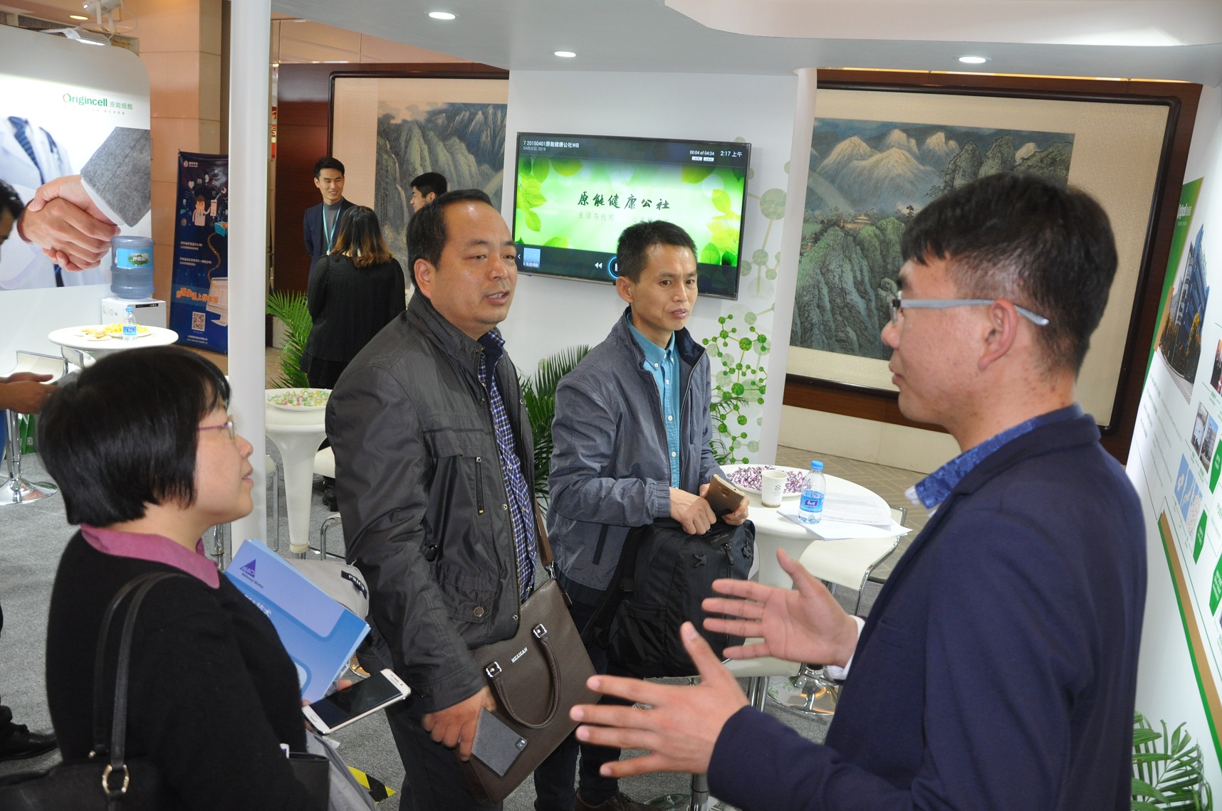 热烈祝贺中医药大会召开,热烈庆祝全国中医药大会