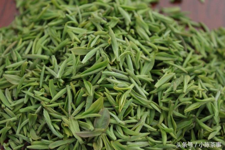 白茶和什么搭配养肝护肝,白茶和红茶哪个护肝更好