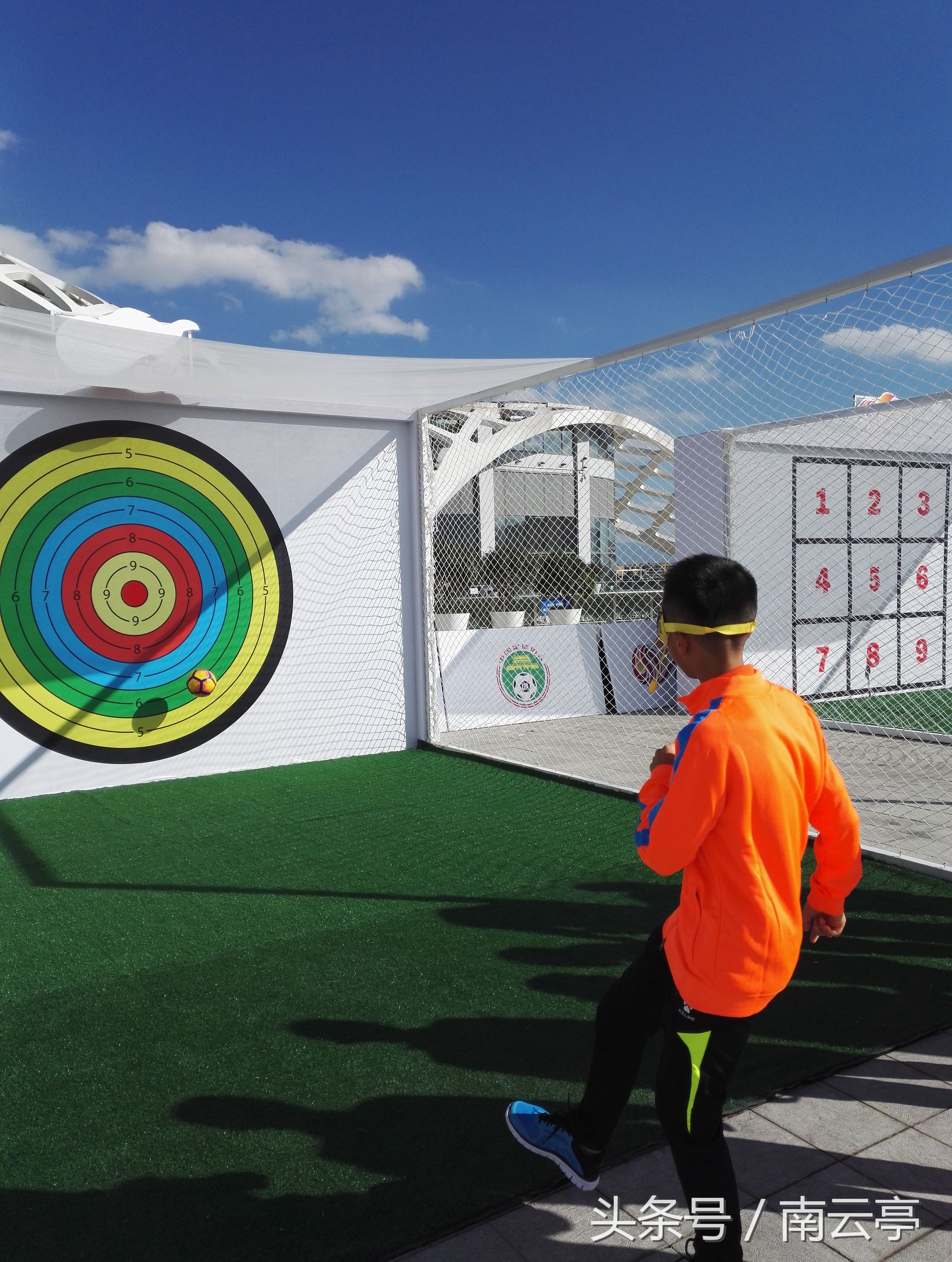 中超夺冠颁奖礼,中超颁奖小姐姐