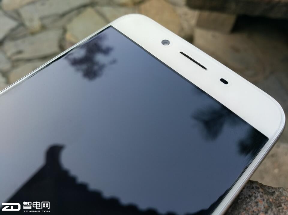 oppor9s柔光摄像头价格,oppor9s清新绿开箱视频