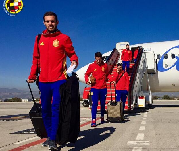 西班牙迭戈科斯塔打荷兰,西班牙科斯塔缺阵