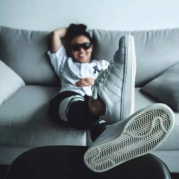 适合女生白色系的球鞋,好看又百搭的白色球鞋