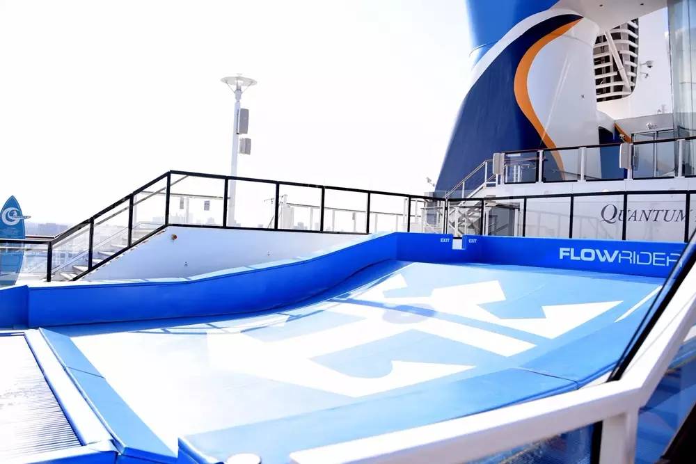 皇家加勒比海洋量子号,亚洲最大邮轮海洋量子号视频