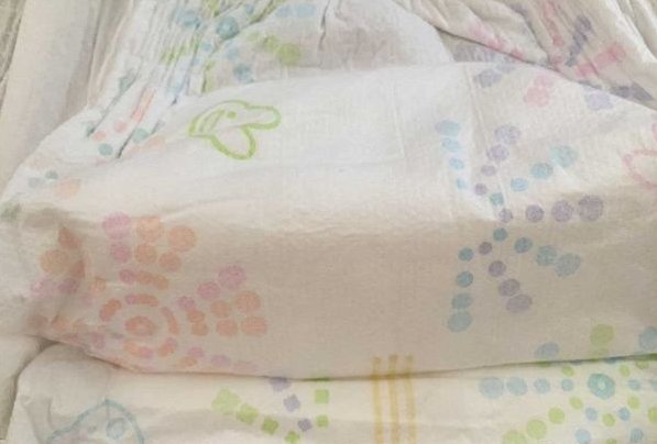 尤妮佳m码纸尿裤为什么不好用,尤妮佳nb码s码纸尿裤对比