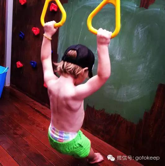 八块腹肌的小怪兽,腹肌小怪兽