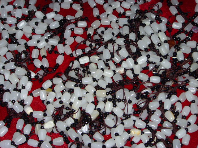 和田玉阿富汗玉的区别,和田玉和卡瓦石的区别