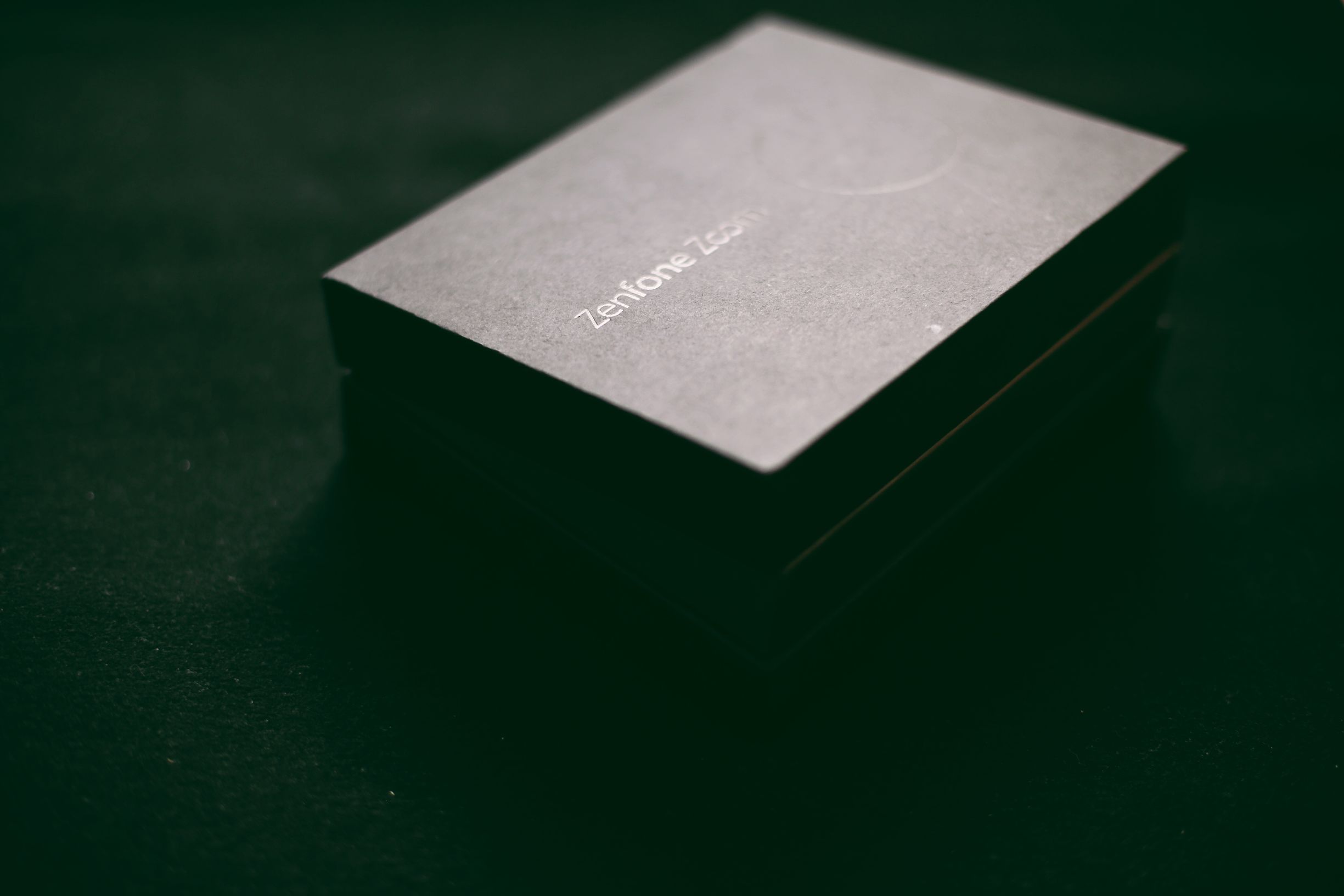 华硕zenfone4zoom,华硕zenfone3鹰眼版