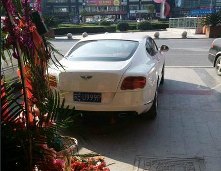 富可敌国可不是说说，盛泽到底多有钱，玛莎拉蒂，牌照：5个5