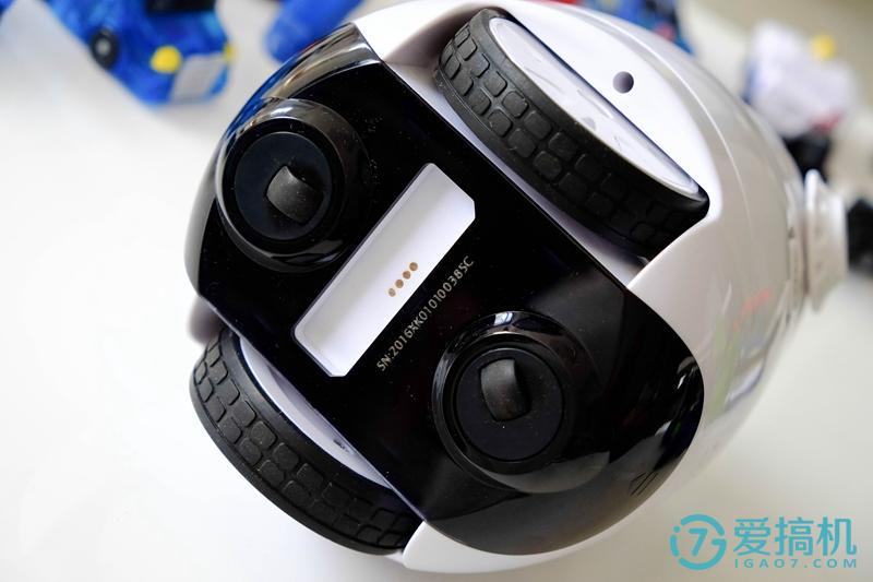 有趣的互动机器人,机器人趣味编程和思维启蒙