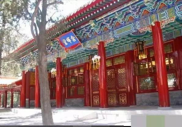 她关注|神秘的中南海，原来是这样！