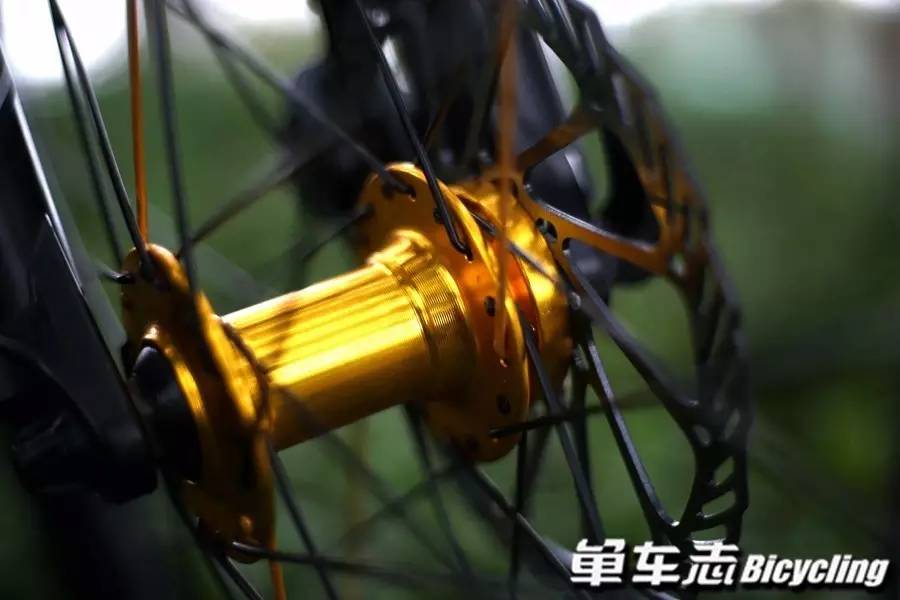 喜德盛英雄300多少钱入手合适,喜德盛英雄300和英雄600什么区别