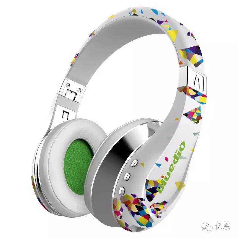 观察|明明可以靠脸吃饭偏要靠声音，蓝弦凭什么在海外的销售业绩亮瞎眼！