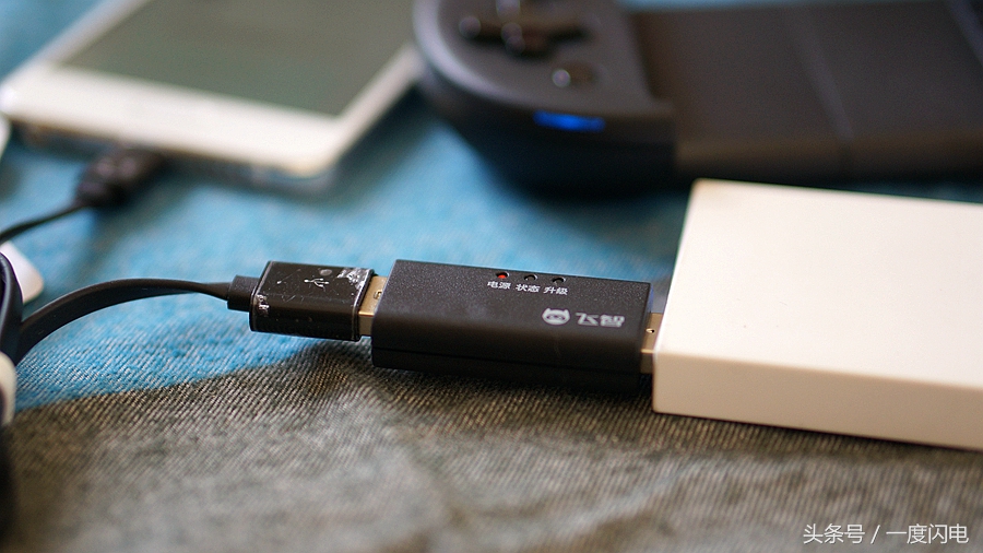 飞智wee2t手柄玩什么手游爽,飞智wee拉伸手柄开箱视频