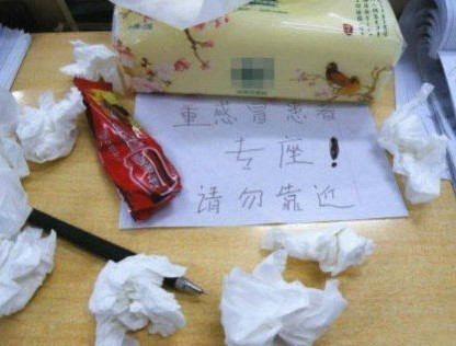 大学生占座有什么讲究,大学生占座位的表现