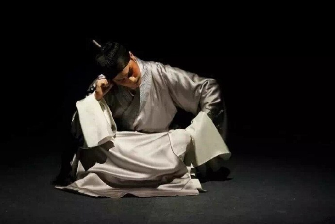 我们该如何在这浮躁的社会中不骄不躁的生存｜实验昆曲《三生》