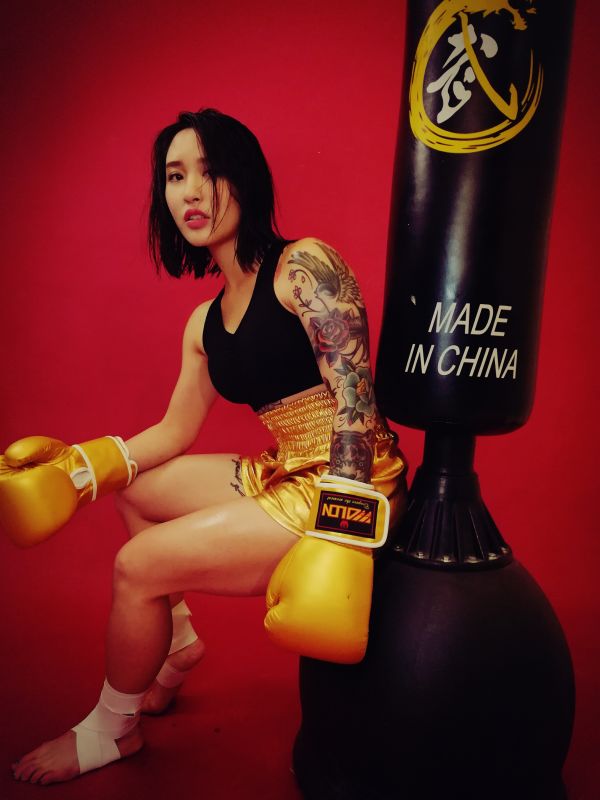 不想买瑜伽垫可以用什么代替,瑜伽垫可以代替减震垫健身嘛