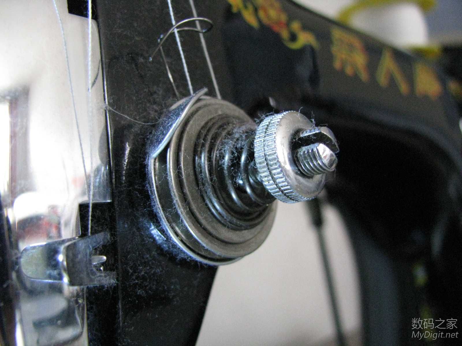 65年生产的双人牌脚踏缝纫机