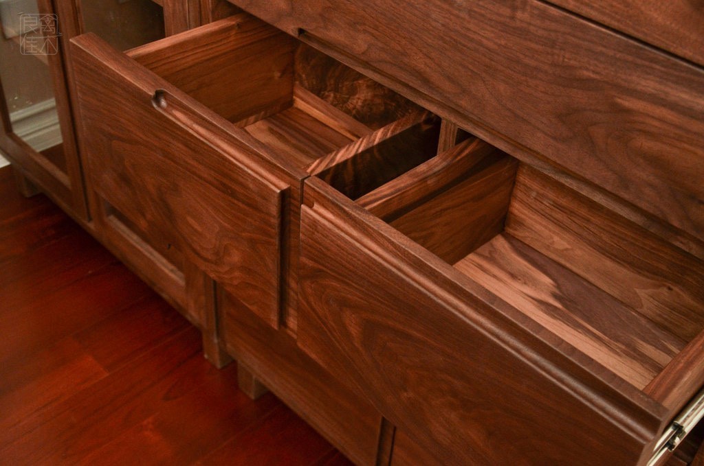 黑胡桃木家具居然之家 (最高端的黑胡桃木家具)