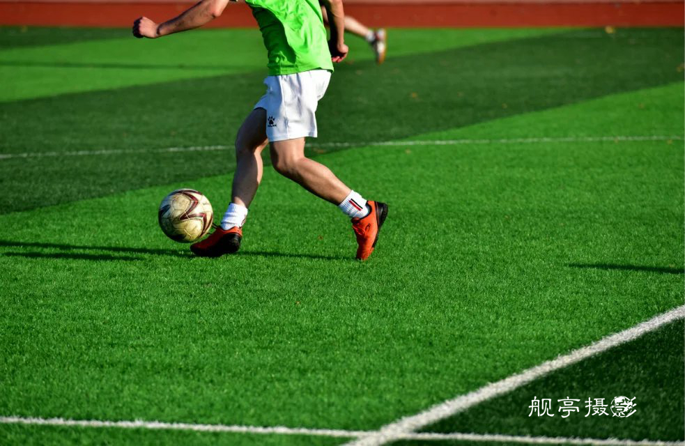 业余足球比赛,业余足球队怎么参加职业比赛