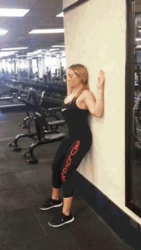 颈椎压迫神经肩背部疼痛,颈肩背部僵硬疼痛是什么原因