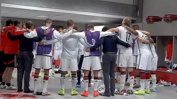 经典足球视频动画片,经典足球视频完整版