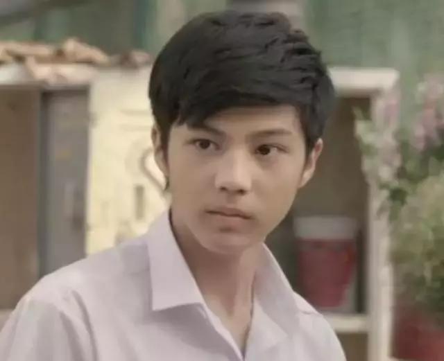 有一个坏坏的女朋友是怎样的体验,会放电的女人命运