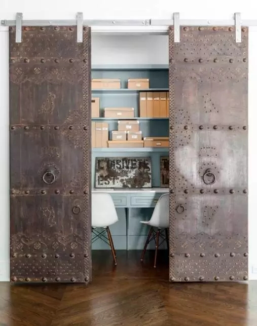 你选的那些叫门吗?只是一块木板吧!