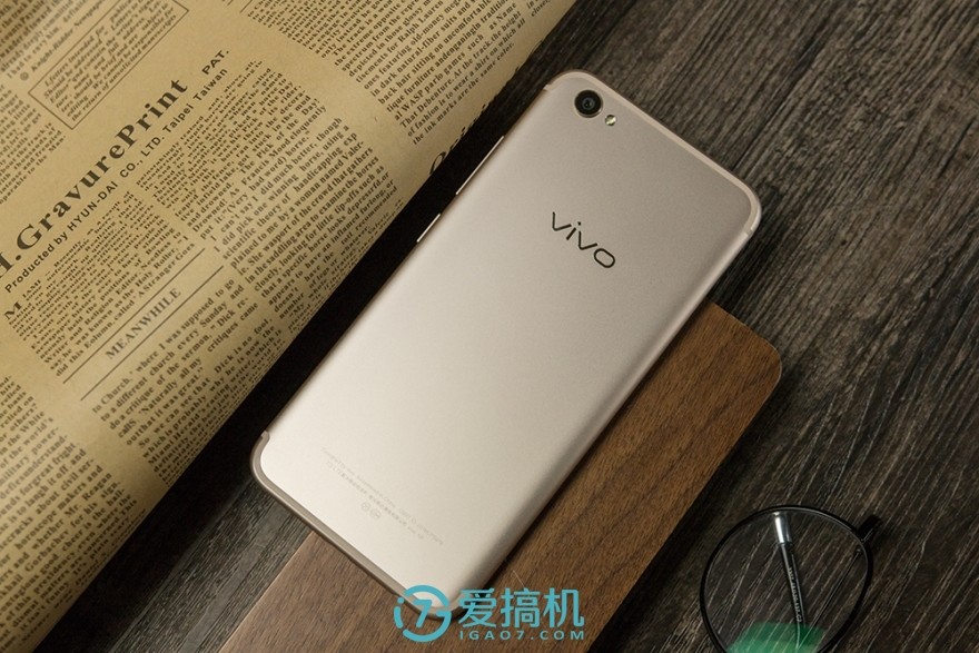vivox9拍照怎么样,vivox9柔光双摄手机价格及性能评测