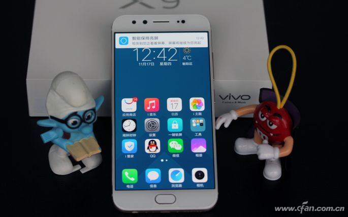 自拍中的战斗机vivoX9首发开箱图赏