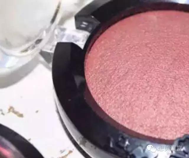 还在迷恋YSL星辰?是阿玛尼小胖丁不够可爱还是颜色不够美?