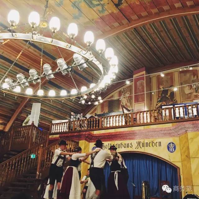 两小时逛完一个地方,2小时逛完迪士尼