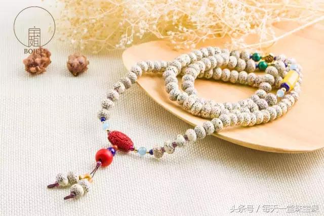 本命年戴哪些珠宝要提前准备，等鸡年来了就来不及了！