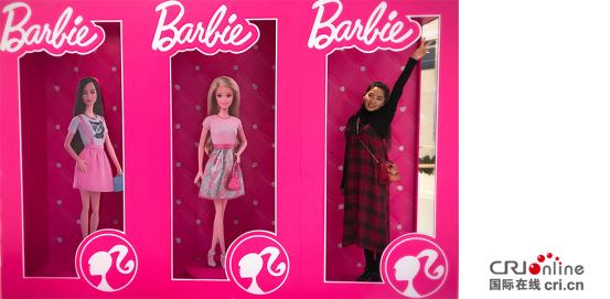 芭比自拍馆西安,芭比首秀