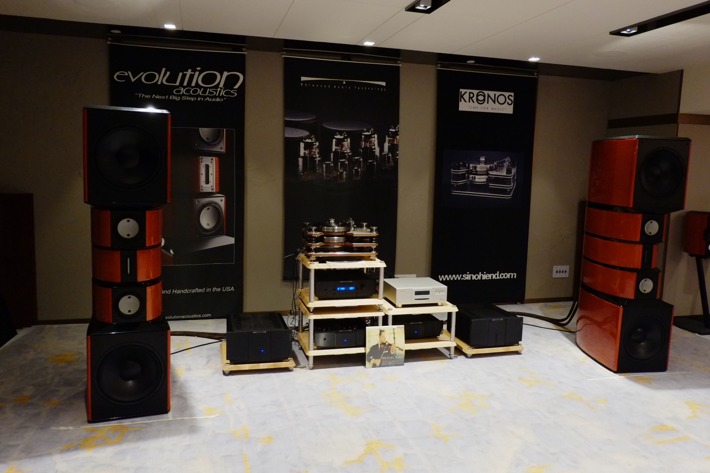 世界顶级音响博览会,世界顶级汽车音响展